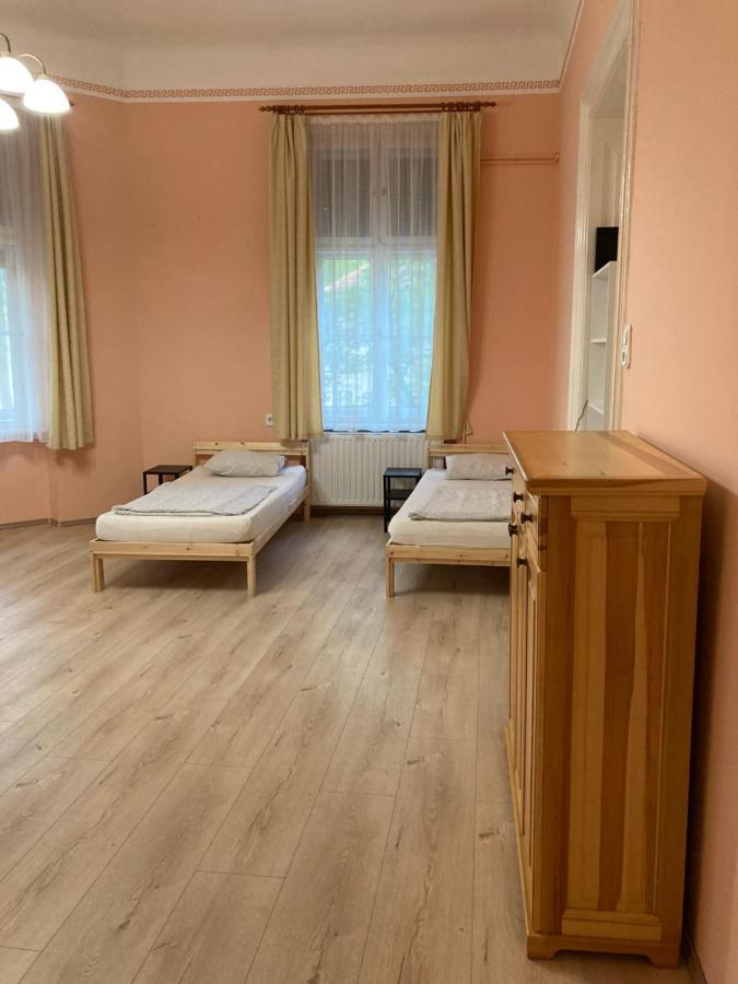 Gogol24 Hostel Seghedin Exterior foto